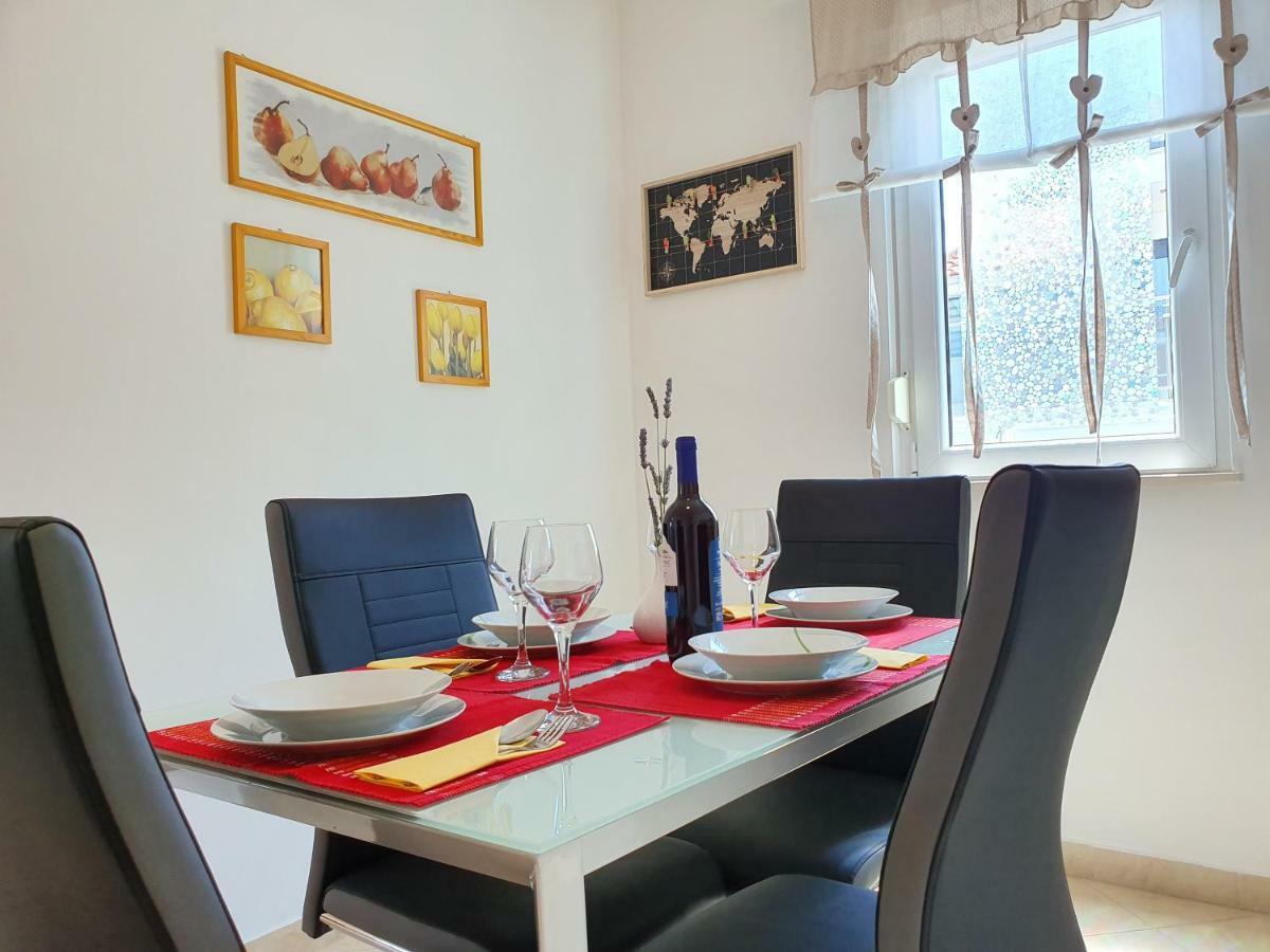 Apartment Tihana Trogir Exterior photo